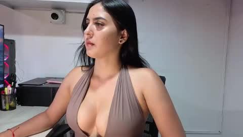 lolalola_12 online show from December 2025 12:27:02 AM