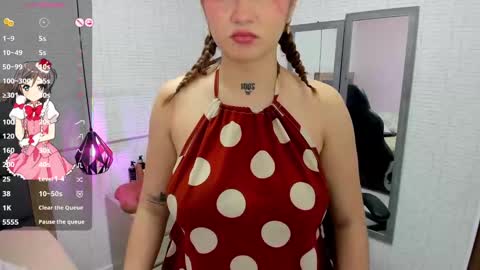 LOLA online show from September 2025 03:06:02 AM