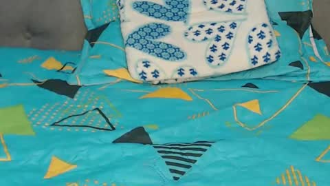 Lola online show from February 2025 11:47:02 PM