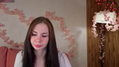 Lola online show from November 2025 09:25:01 AM