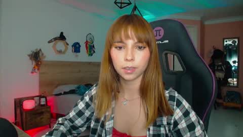 Lola doll online show from September 2025 07:04:01 PM