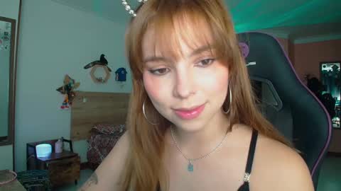 Lola doll online show from October 2025 08:11:02 PM