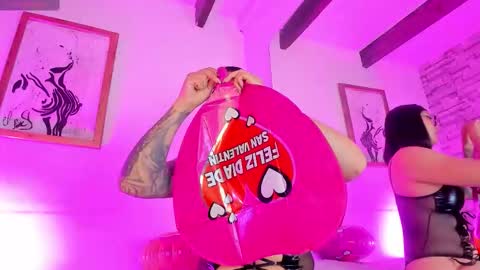 Snapshot of lolaxxxperiience chatting on February 2026 12:02:02 PM Lola online show from February 2026 12:02:02 PM