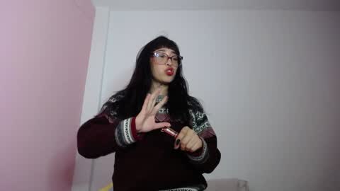 Lolita  online show from January 2025 02:40:01 AM