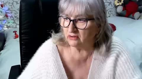 LolkaAlyss online show from February 2025 12:25:02 PM