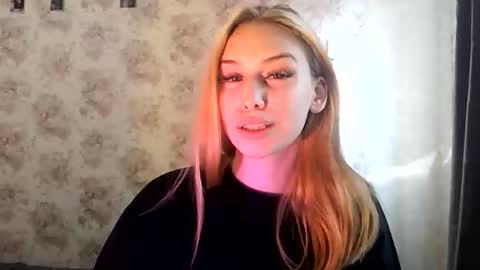 LollaLaKiss online show from October 2025 04:13:02 AM