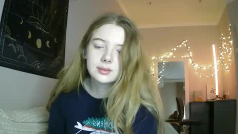 Snapshot of lollylol11 chatting on December 2024 02:22:02 PM Lilly online show from December 2024 02:22:02 PM