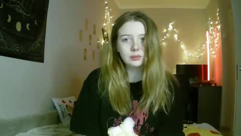 Snapshot of lollylol11 chatting on January 2025 06:56:01 PM Lilly online show from January 2025 06:56:01 PM