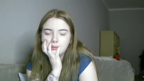 Snapshot of lollylol11 chatting on January 2025 07:53:02 PM Lilly online show from January 2025 07:53:02 PM
