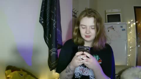 Snapshot of lollylol11 chatting on February 2025 05:29:01 PM Lilly online show from February 2025 05:29:01 PM