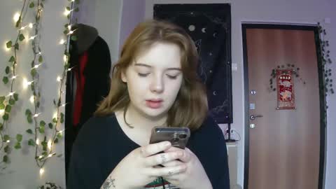 Snapshot of lollylol11 chatting on February 2025 02:46:01 PM Lilly online show from February 2025 02:46:01 PM