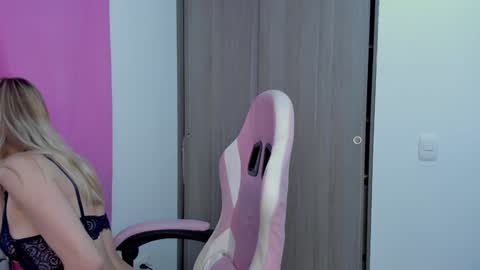 Lolly online show from December 2024 09:22:01 PM