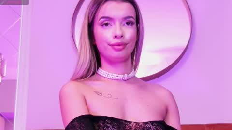 Lolly. online show from November 2025 08:53:01 PM