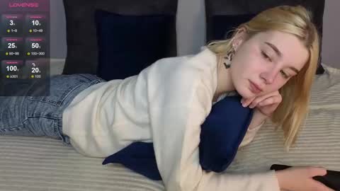 Eva online show from November 2025 07:26:02 PM