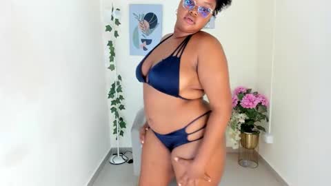 Snapshot of loly_areces chatting on March 2026 01:50:02 PM Alejandra online show from March 2026 01:50:02 PM