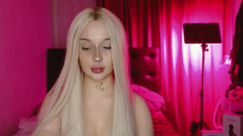 Kari online show from March 2026 07:37:01 PM