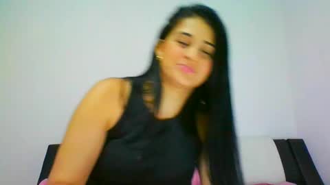 estehfania online show from February 2025 01:54:01 AM