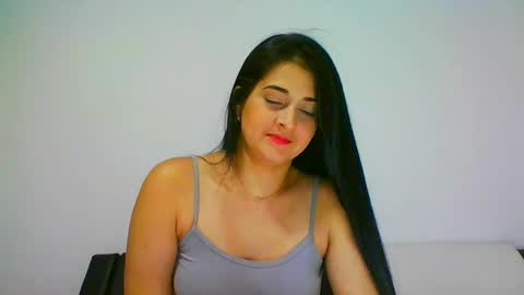 estehfania online show from February 2025 11:37:01 PM