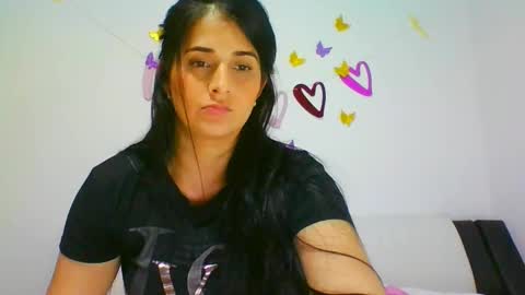 estehfania online show from February 2025 03:12:01 AM