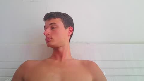 Snapshot of london_tomy chatting on February 2026 05:49:02 PM london_tomy online show from February 2026 05:49:02 PM