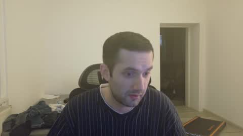 londonboy918070 online show from February 2025 11:25:01 AM