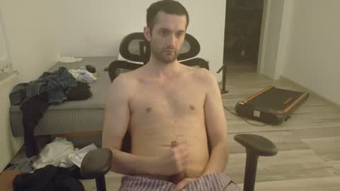 londonboy918070 online show from March 2025 12:12:02 PM