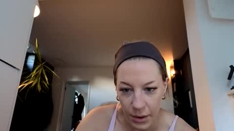 Em online show from January 2026 08:39:02 AM