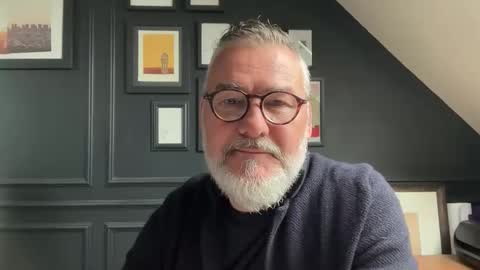 EnglishBear online show from June 2026 10:07:01 AM
