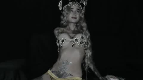 SABRINA online show from November 2025 01:48:02 AM