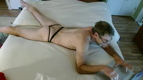 Snapshot of longbowrider555 chatting on January 2025 04:06:01 PM Jeff online show from January 2025 04:06:01 PM