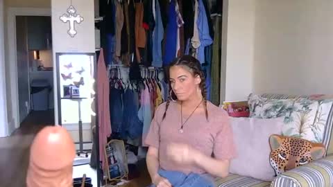 Snapshot of longlegstammy chatting on May 2026 02:22:02 PM Cutenurse91 online show from May 2026 02:22:02 PM