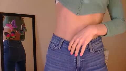 Snapshot of longlegstammy chatting on May 2026 01:29:01 PM Cutenurse91 online show from May 2026 01:29:01 PM