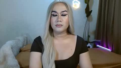 Snapshot of longoria_crawford chatting on September 2025 12:23:02 AM My Lover Dadddy roberto online show from September 2025 12:23:02 AM