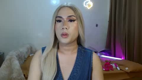 Snapshot of longoria_crawford chatting on October 2025 07:25:02 PM My Lover Dadddy roberto online show from October 2025 07:25:02 PM