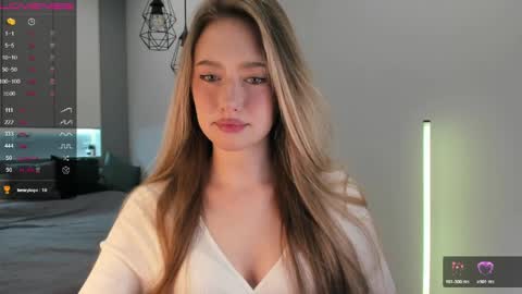 Snapshot of longoriaeva chatting on April 2026 03:21:02 PM Eva online show from April 2026 03:21:02 PM