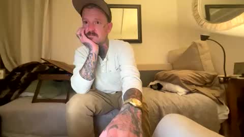 Snapshot of longwalksonthebeach69 chatting on March 2026 11:38:01 AM longwalksonthebeach69 online show from March 2026 11:38:01 AM