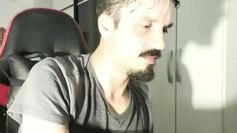 Snapshot of lookaz4010 chatting on January 2025 06:32:02 PM Lucas online show from January 2025 06:32:02 PM