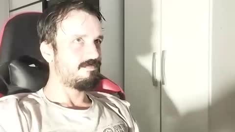 Snapshot of lookaz4010 chatting on February 2025 12:05:02 PM Lucas online show from February 2025 12:05:02 PM