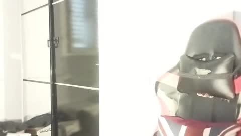 Snapshot of lookaz4010 chatting on March 2025 03:45:02 PM Lucas online show from March 2025 03:45:02 PM