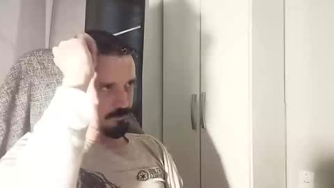 Snapshot of lookaz4010 chatting on November 2025 07:01:02 PM Lucas online show from November 2025 07:01:02 PM