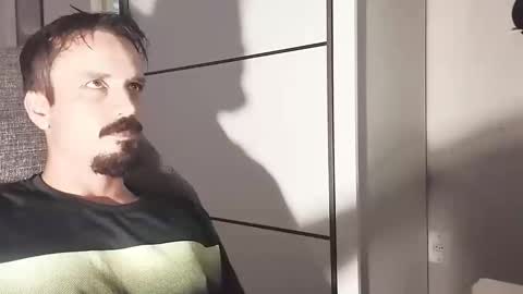 Snapshot of lookaz4010 chatting on February 2026 11:42:02 AM Lucas online show from February 2026 11:42:02 AM