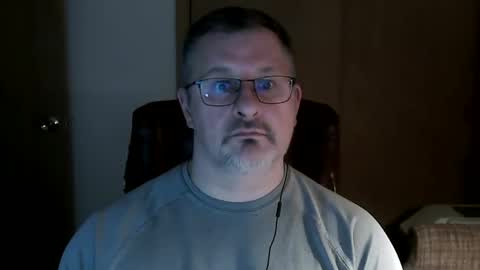 Snapshot of lookin75 chatting on March 2026 03:33:02 AM lookin75 online show from March 2026 03:33:02 AM