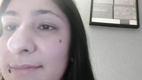 Snapshot of loolaunshaved chatting on December 2025 06:48:01 PM loolaunshaved online show from December 2025 06:48:01 PM