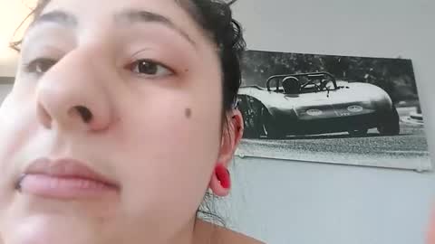 Snapshot of loolaunshaved chatting on February 2026 08:11:02 AM loolaunshaved online show from February 2026 08:11:02 AM