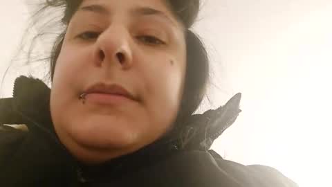 Snapshot of loolaunshaved chatting on April 2026 01:47:02 AM loolaunshaved online show from April 2026 01:47:02 AM