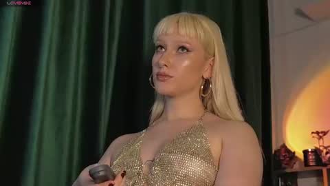Snapshot of lora_hellyeah chatting on July 2026 10:10:01 AM Lora heil online show from July 2026 10:10:01 AM