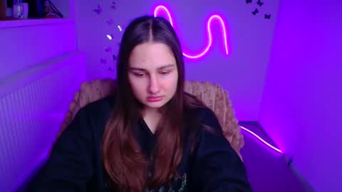 Lora online show from February 2026 06:59:02 AM