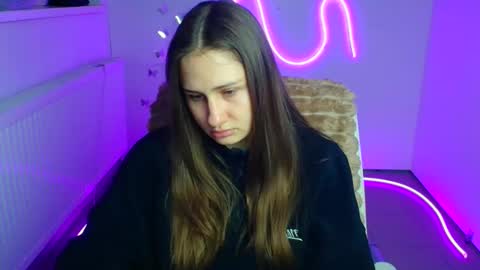 Snapshot of lora_kisses chatting on April 2026 05:55:01 AM Lora online show from April 2026 05:55:01 AM