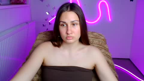 Snapshot of lora_kisses chatting on May 2026 11:16:02 AM Lora online show from May 2026 11:16:02 AM