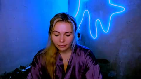 Lora online show from March 2026 02:38:02 AM